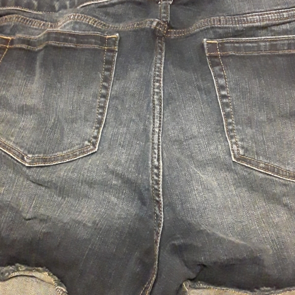 Super cute denim shorts - Picture 4 of 4